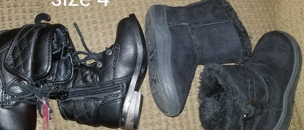 Baby girl boots size 4 NEW